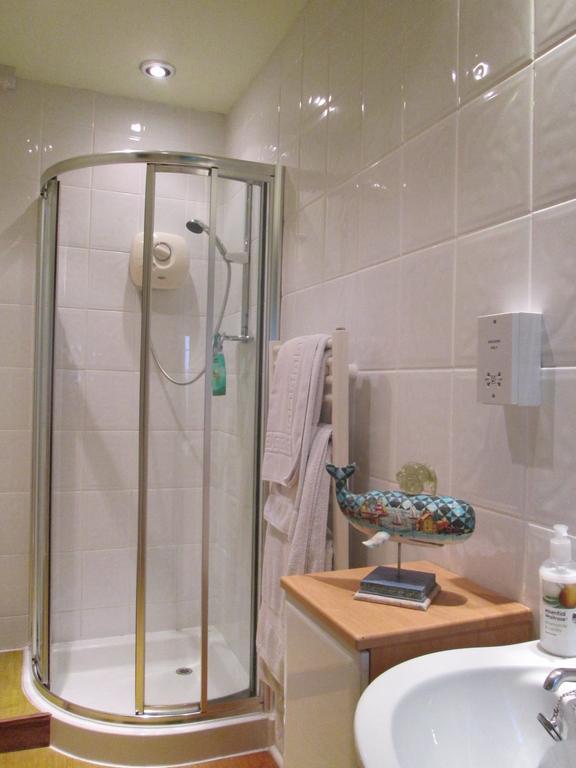 Crossways House Bed And Breakfast East Cowes Room photo